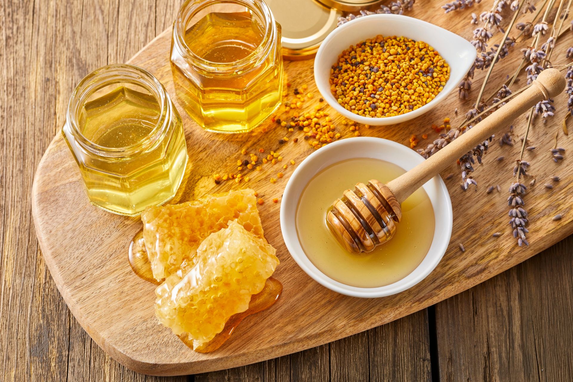 Goldene Honig-Tradition im Glas