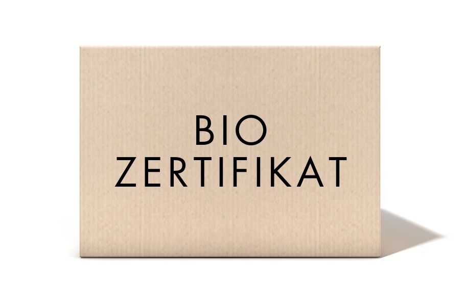 Foto eines braunen Kartons mit der Aufschrift 'Bio-Zertifikat'