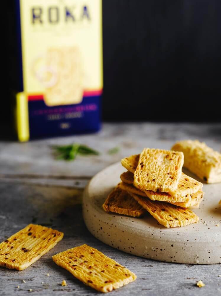 Roka: Käsegebäck mit Cheddar und schwarzem Pfeffer 70g